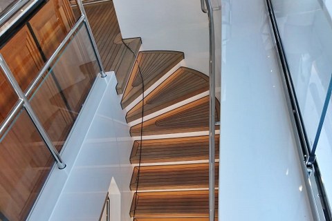 Luxury yacht staircase in teak by Duca Solutions