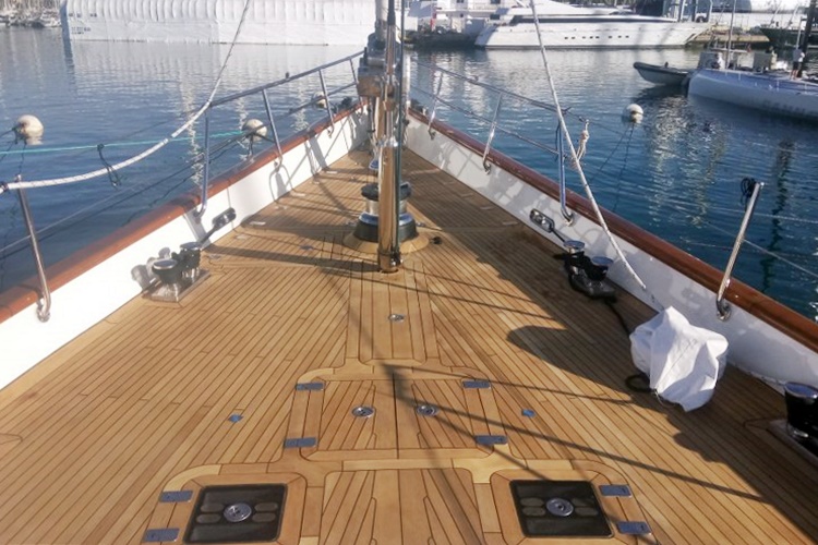 Teak deck replacing on Perini sailing yacht by Duca Solutions